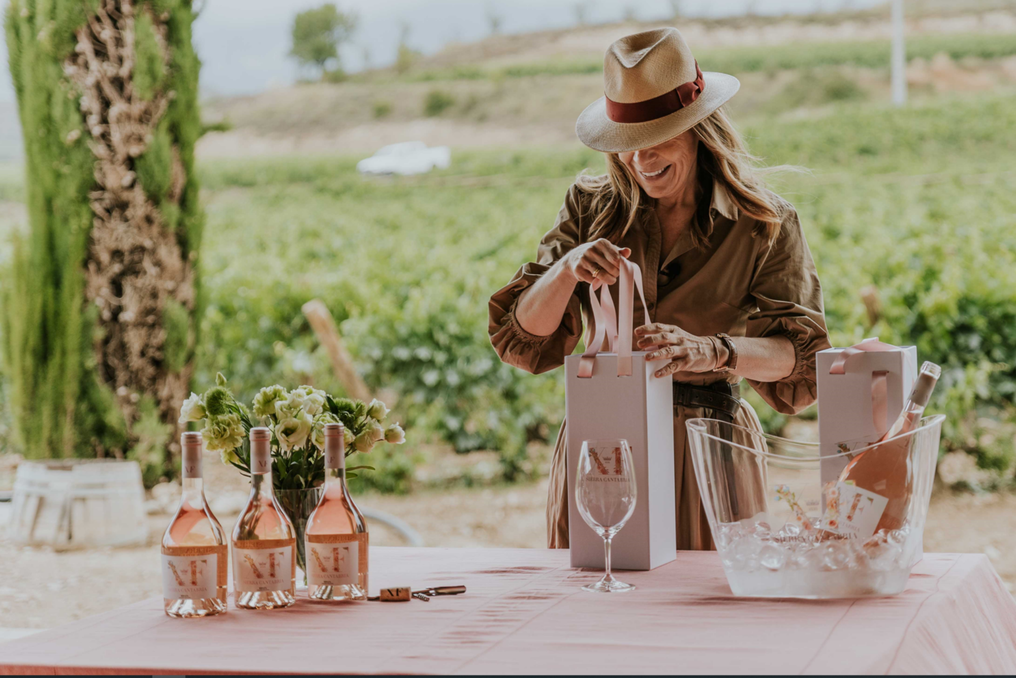 XF, the Provence style rosé made with Xandra Falcó and the Eguren family